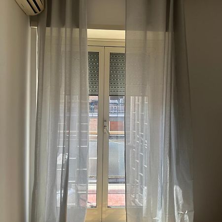 Хостел Lisa House Рим Экстерьер фото